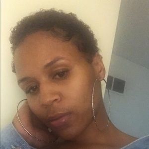 Meet your Posher, Imani